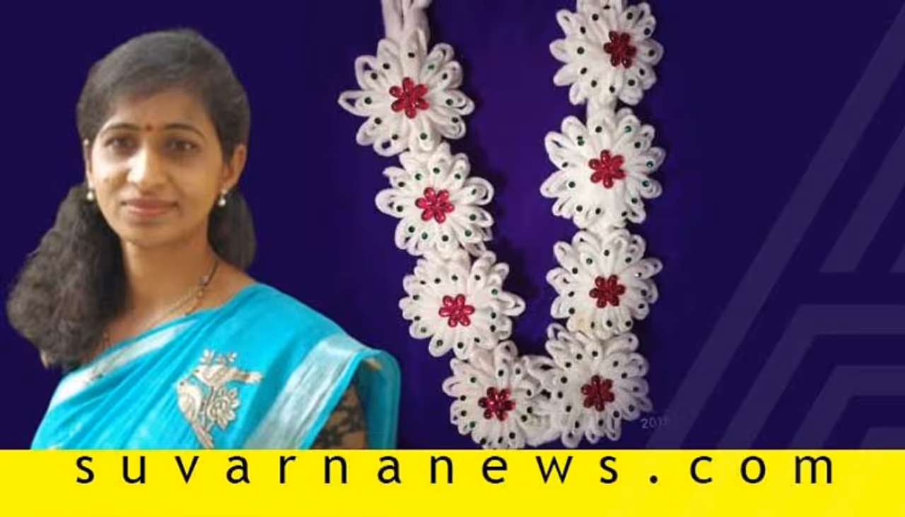 ನಾಜೂಕಿನಿಂದ ಮಾಡೋ ಗೆಜ್ಜೆವಸ್ತ್ರವನ್ನು ವಿಧವಿಧವಾಗಿ ಸೃಷ್ಟಿಸುವುದರಲ್ಲಿ ಸವಿತಾರದ್ದು ಎತ್ತಿದ ಕೈ.