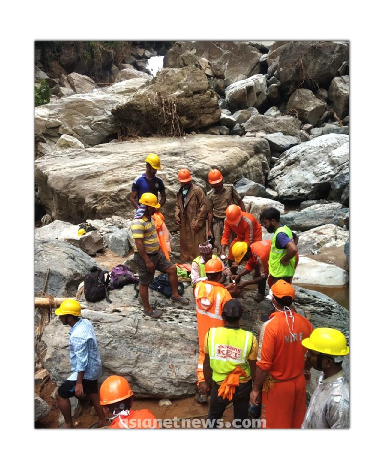 <p>The death toll in the massive landslide in Kerala's Idukki district due to heavy rains rose to 49 on Monday (August 10).</p> <p>The death toll in the massive landslide in Kerala's Idukki district due to heavy rains rose to 49 on Monday (August 10).</p>