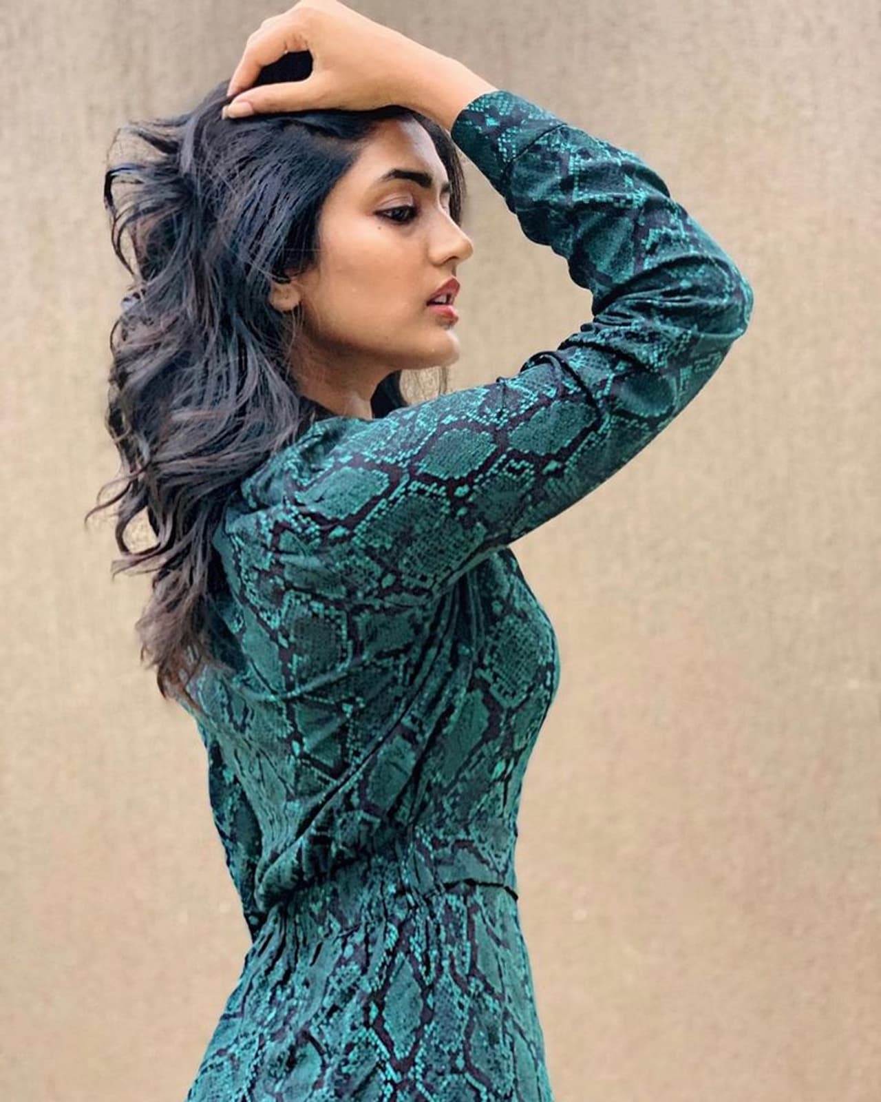 (Photo Courtesy___ Instagram) తెలుగమ్మాయి ఈషా రెబ్బ హీరోయిన్ గా క్లిక్ అవ్వడానికి చాలా ప్రయత్నాలే చేస్తుంది. కానీ ఆమెకి సరైన బ్రేక్ మాత్రం రావడం లేదు. (Photo Courtesy___ Instagram) తెలుగమ్మాయి ఈషా రెబ్బ హీరోయిన్ గా క్లిక్ అవ్వడానికి చాలా ప్రయత్నాలే చేస్తుంది. కానీ ఆమెకి సరైన బ్రేక్ మాత్రం రావడం లేదు.