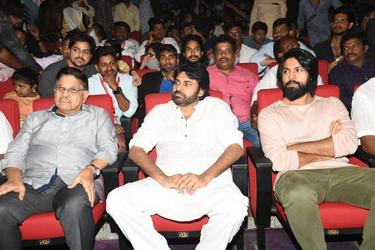 చిరంజీవి బర్త్ డే సెలెబ్రేషన్స్ చిరంజీవి బర్త్ డే సెలెబ్రేషన్స్