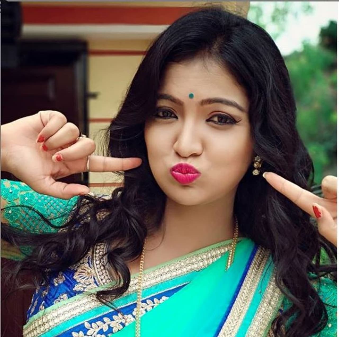 ‘ಎರಡು ಕನಸು’ ಧಾರಾವಾಹಿಯ ಸುನಯನ ಪಾತ್ರಧಾರಿಯಾಗಿ ಬಣ್ಣದ ಲೋಕಕ್ಕೆ ಕಾಲಿಟ್ಟರು ಅರಮನೆ ನಗರಿ ಬೆಡಗಿ ರಾಧಿಕಾ ಮಿಂಚು ‘ಎರಡು ಕನಸು’ ಧಾರಾವಾಹಿಯ ಸುನಯನ ಪಾತ್ರಧಾರಿಯಾಗಿ ಬಣ್ಣದ ಲೋಕಕ್ಕೆ ಕಾಲಿಟ್ಟರು ಅರಮನೆ ನಗರಿ ಬೆಡಗಿ ರಾಧಿಕಾ ಮಿಂಚು