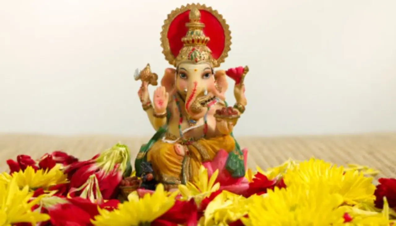 <p>ಪ್ರತಿದಿನ ಏಳು ರೀತಿಯ ಧಾನ್ಯ ಮಿಕ್ಸ್ ಮಾಡಿ ಪಕ್ಷಿಗಳಿಗೆ ತಿನಿಸಿ. ಜೊತೆಗೆ ಸ್ನಾನದ ನಂತರ ಗಣೇಶನ ದರ್ಶನ ಮಾಡುವುದರಿಂದ ಬೇಗ ಕೆಲಸ ಸಿಗಬಹುದು.</p> <p>ಪ್ರತಿದಿನ ಏಳು ರೀತಿಯ ಧಾನ್ಯ ಮಿಕ್ಸ್ ಮಾಡಿ ಪಕ್ಷಿಗಳಿಗೆ ತಿನಿಸಿ. ಜೊತೆಗೆ ಸ್ನಾನದ ನಂತರ ಗಣೇಶನ ದರ್ಶನ ಮಾಡುವುದರಿಂದ ಬೇಗ ಕೆಲಸ ಸಿಗಬಹುದು.</p>