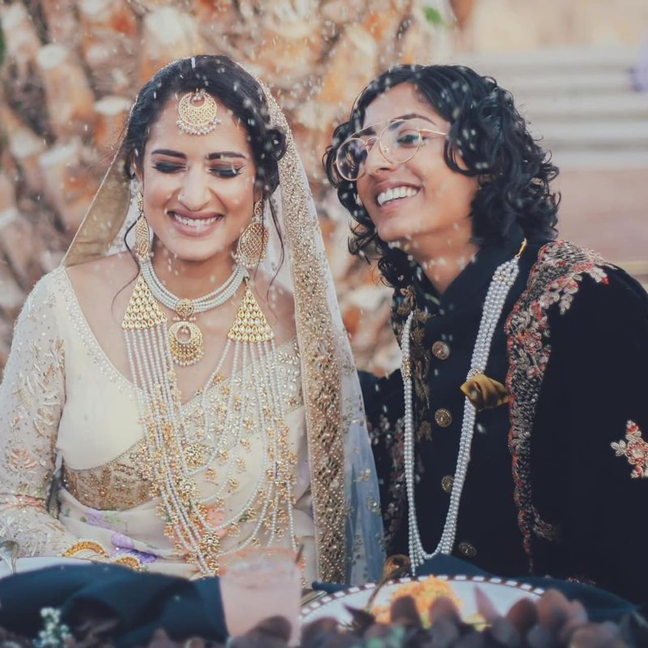 വിവാഹത്തിന്റെ മനോഹരമായ ചിത്രങ്ങള്‍ സോഷ്യല്‍ മീഡിയയില്‍ വൈറലായി കഴിഞ്ഞു. ഇവര്‍ അമേരിക്കയില്‍ വച്ചാണ് കണ്ടുമുട്ടിയത്.