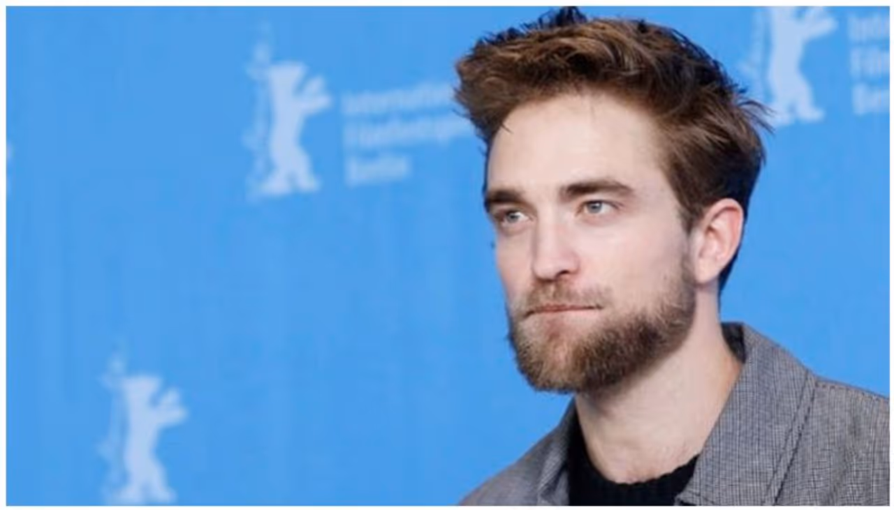 After officially announcing that Robert Pattinson will act as Batman in the upcoming DC movies, fans were confused about how the twilight actor would break his image as a rom com actor to fit into the cinematic universe of this flick. The team was also criticised for not casting Christian Bale in the movie. After officially announcing that Robert Pattinson will act as Batman in the upcoming DC movies, fans were confused about how the twilight actor would break his image as a rom com actor to fit into the cinematic universe of this flick. The team was also criticised for not casting Christian Bale in the movie.