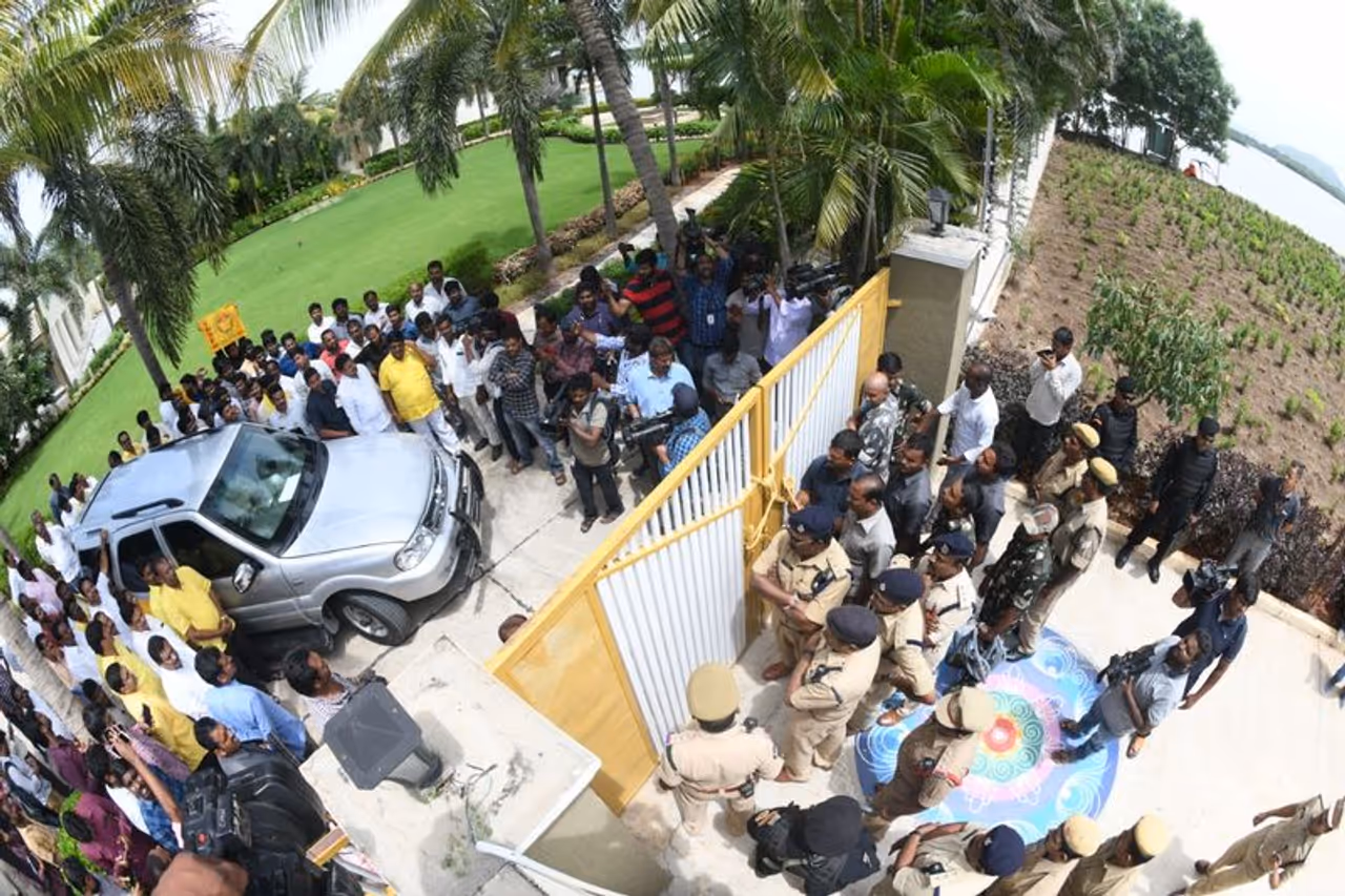 చంద్రబాబు ఇంటి వద్ద మోహరించిన పోలీసులు