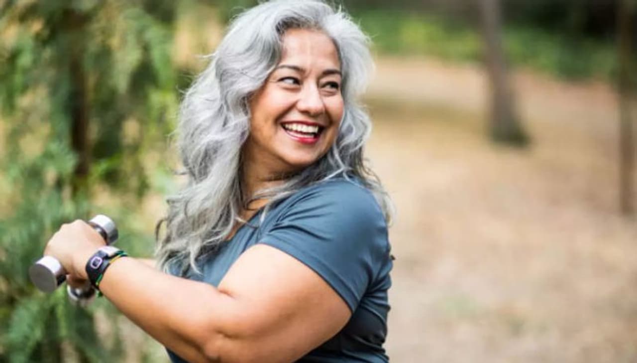 <p><strong>50 ವರ್ಷ ಮೇಲ್ಪಟ್ಟ ಮಹಿಳೆಯರಿಗೆ</strong><br />50 ಪ್ಲಸ್ ಮಹಿಳೆಯರು ಪ್ರತಿದಿನ ಸಮತೋಲನ ಆಹಾರವನ್ನು ತೆಗೆದುಕೊಳ್ಳಬೇಕು. ಗೋಧಿ, ಕಡಲೆ, ಬಾರ್ಲಿ, ಓಟ್ ಮೀಲ್ ಮತ್ತು ಬಾರ್ಜ್ನಿಂದ ತಯಾರಿಸಿದ ಆರೋಗ್ಯಕ್ಕೆ ಪ್ರಯೋಜನಕಾರಿ.</p> <p><strong>50 ವರ್ಷ ಮೇಲ್ಪಟ್ಟ ಮಹಿಳೆಯರಿಗೆ</strong><br />50 ಪ್ಲಸ್ ಮಹಿಳೆಯರು ಪ್ರತಿದಿನ ಸಮತೋಲನ ಆಹಾರವನ್ನು ತೆಗೆದುಕೊಳ್ಳಬೇಕು. ಗೋಧಿ, ಕಡಲೆ, ಬಾರ್ಲಿ, ಓಟ್ ಮೀಲ್ ಮತ್ತು ಬಾರ್ಜ್ನಿಂದ ತಯಾರಿಸಿದ ಆರೋಗ್ಯಕ್ಕೆ ಪ್ರಯೋಜನಕಾರಿ.</p>