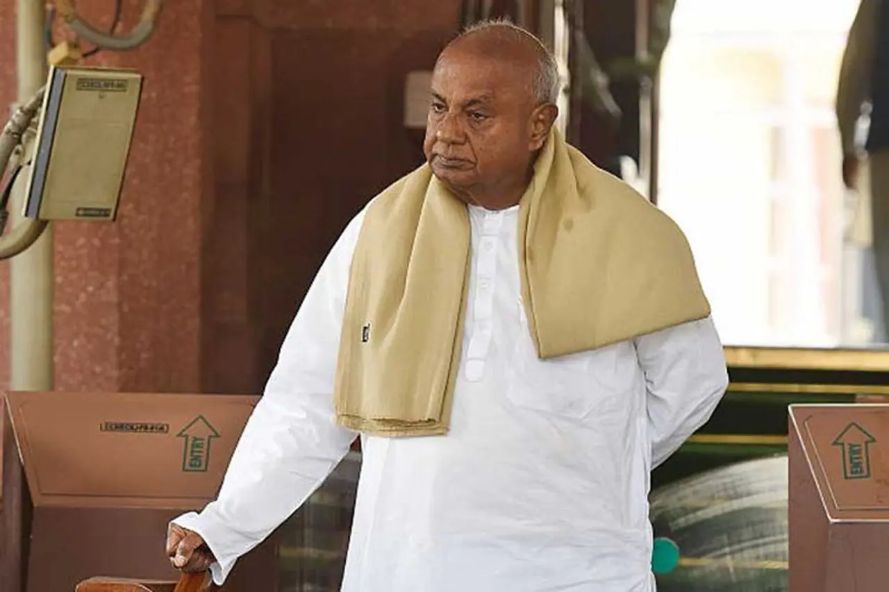 <p>Former Prime Minister HD Deve Gowda on Sunday (September 20) took oath as a member of the Rajya Sabha from Karnataka after being elected to the Upper House in June.</p>