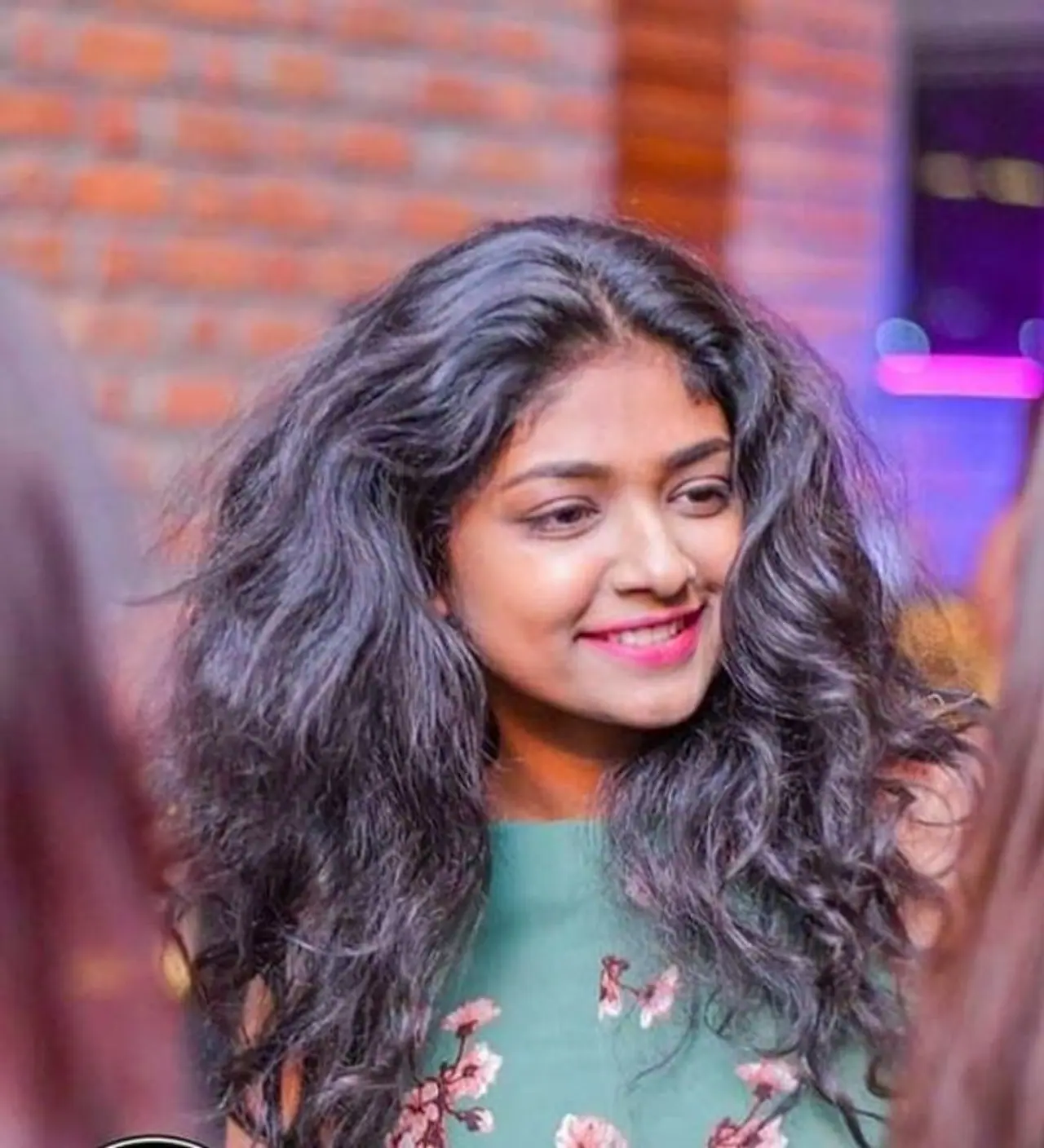 ಕಲರ್ಸ್ ಕನ್ನಡ ಖ್ಯಾತ ಧಾರಾವಾಹಿ 'ಕಿನ್ನರಿ’ ಭೂಮಿಕಾ ಶೆಟ್ಟಿಗೆ ಬಿಗ್ ಬ್ರೇಕ್ ನೀಡಿತು. ಕಲರ್ಸ್ ಕನ್ನಡ ಖ್ಯಾತ ಧಾರಾವಾಹಿ 'ಕಿನ್ನರಿ’ ಭೂಮಿಕಾ ಶೆಟ್ಟಿಗೆ ಬಿಗ್ ಬ್ರೇಕ್ ನೀಡಿತು.