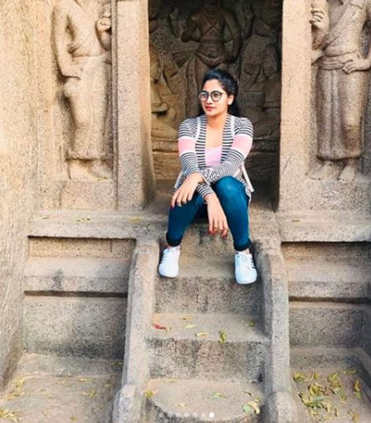 கியூட் லாஸ்லியா கியூட் லாஸ்லியா