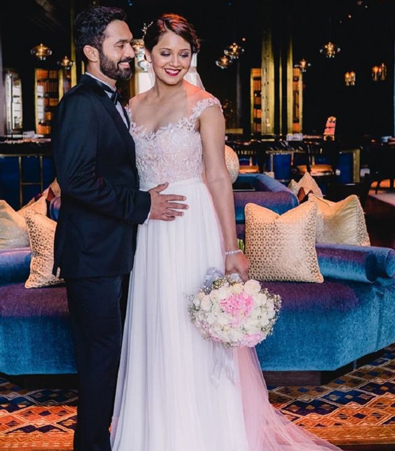 ಟೀಂ ಇಂಡಿಯಾ ಕ್ರಿಕೆಟಿಗ ದಿನೇಶ್ ಕಾರ್ತಿಕ್ ಹಾಗೂ ಸ್ಕ್ವಾಶ್ ಪಟು ದೀಪಿಕಾ ಪಲ್ಲಿಕಲ್ಗೆ ಮೋಸ್ಟ್ ಬ್ಯೂಟಿಫುಲ್ ಕಪಲ್ ಟೀಂ ಇಂಡಿಯಾ ಕ್ರಿಕೆಟಿಗ ದಿನೇಶ್ ಕಾರ್ತಿಕ್ ಹಾಗೂ ಸ್ಕ್ವಾಶ್ ಪಟು ದೀಪಿಕಾ ಪಲ್ಲಿಕಲ್ಗೆ ಮೋಸ್ಟ್ ಬ್ಯೂಟಿಫುಲ್ ಕಪಲ್