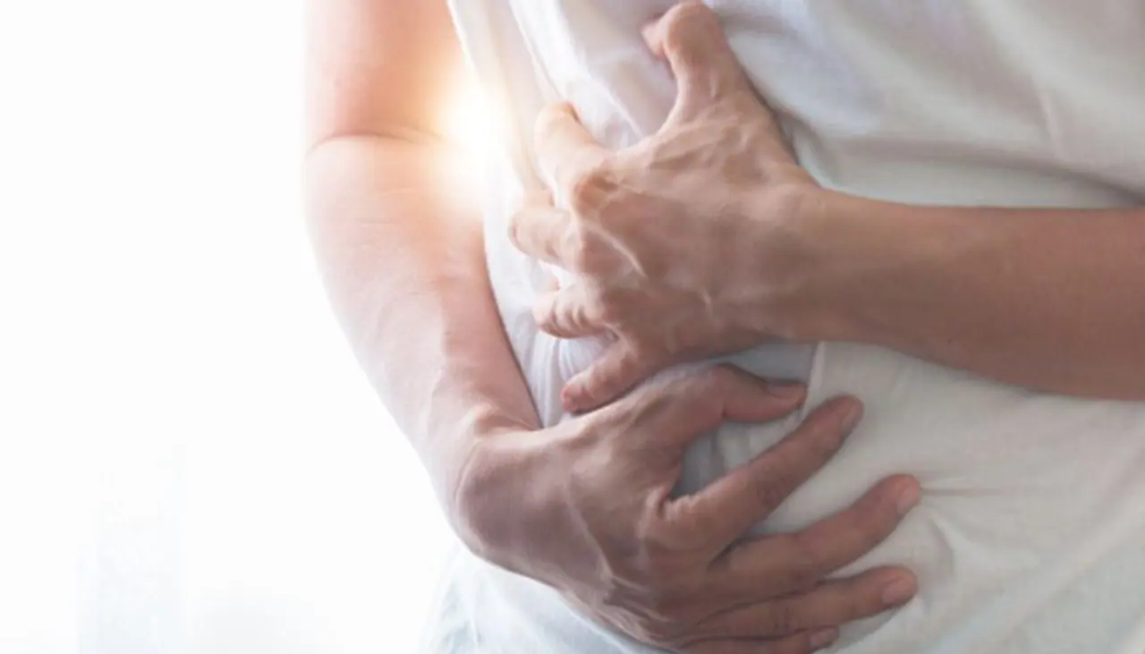 <p>ಹೊಟ್ಟೆಯಲ್ಲಿ ಶಬ್ದ ಯಾವೆಲ್ಲಾ ಕಾರಣದಿಂದ ಉಂಟಾಗಬಹುದು ಎಂಬ ಮಾಹಿತಿ ಇಲ್ಲಿದೆ. ಈ ಬಗ್ಗೆ ತಿಳಿದುಕೊಂಡು ವೈದ್ಯರ ಬಳಿ ಪರೀಕ್ಷಿಸಿದರೆ, ಸಮಸ್ಯೆ ನಿವಾರಣೆಯಾಗಬಹುದು. ಈ ಸಮಸ್ಯೆಗಳ ಬಗ್ಗೆ ತಿಳಿಯೋಣ....&nbsp;</p>