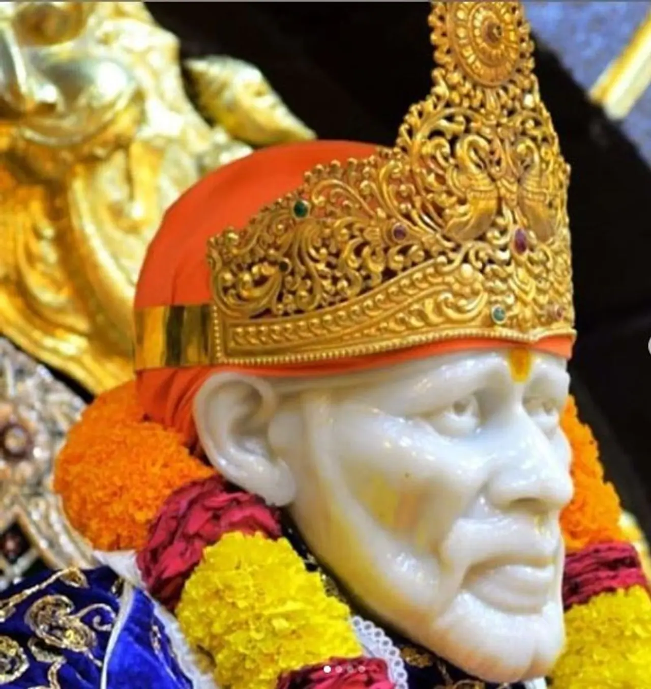 ನಡೆದಾಡುವ ದೇವರೆಂದೇ ಖ್ಯಾತರಾದ ಸಾಯಿ ಬಾಬಾ ಸಮಾಧಿಯಾಗಿ ಅಕ್ಟೋಬರ್ 15, 2019ಕ್ಕೆ 101 ವರ್ಷಗಳು ಕಳೆದಿವೆ.