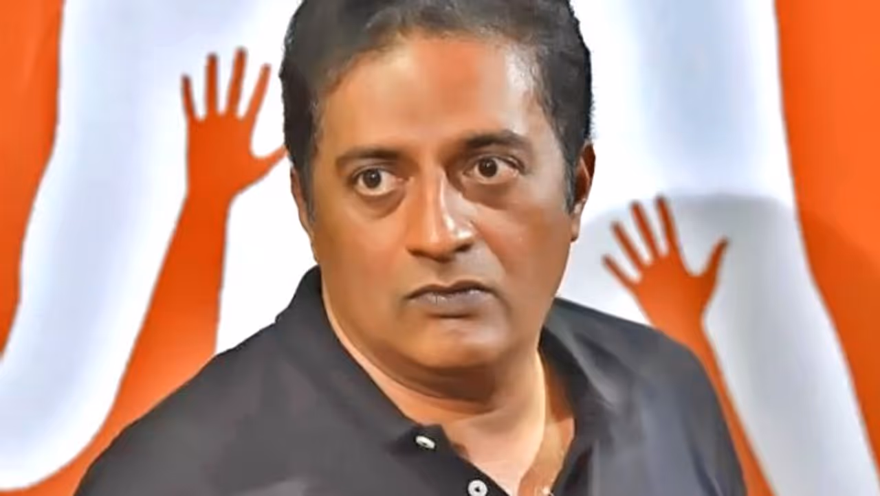 ప్రకాష్ రాజ్: గుడ్ బ్యాడ్ అని తేడా లేకుండా అన్ని రకాల పాత్రలు చేసే ప్రకాష్ రాజ్ విలన్ రోల్స్ చేస్తే మాత్రం కోటిన్నర వరకు అందుకుంటున్నారు. సపోర్టింగ్ రోల్స్ అయితే డైలీ పేమెంట్స్ రూపంలో 10లక్షల వరకు అందుకుంటారని టాక్. ప్రకాష్ రాజ్: గుడ్ బ్యాడ్ అని తేడా లేకుండా అన్ని రకాల పాత్రలు చేసే ప్రకాష్ రాజ్ విలన్ రోల్స్ చేస్తే మాత్రం కోటిన్నర వరకు అందుకుంటున్నారు. సపోర్టింగ్ రోల్స్ అయితే డైలీ పేమెంట్స్ రూపంలో 10లక్షల వరకు అందుకుంటారని టాక్.