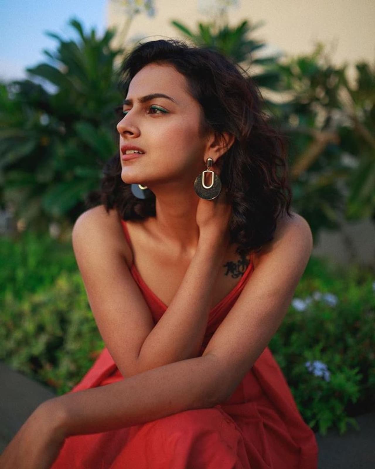 ಶ್ರದ್ಧಾ ಶ್ರೀನಾಥ್ ಹುಟ್ಟಿದ್ದು ಕಾಶ್ಮೀರದ ಉದಾಂಪುರದಲ್ಲಿ. ಇವರ ತಂದೆ ಸೇನೆಯಲ್ಲಿ ಕೆಲಸ ಮಾಡುತ್ತಿದ್ದರು. ಶ್ರದ್ಧಾ ಶ್ರೀನಾಥ್ ಹುಟ್ಟಿದ್ದು ಕಾಶ್ಮೀರದ ಉದಾಂಪುರದಲ್ಲಿ. ಇವರ ತಂದೆ ಸೇನೆಯಲ್ಲಿ ಕೆಲಸ ಮಾಡುತ್ತಿದ್ದರು.