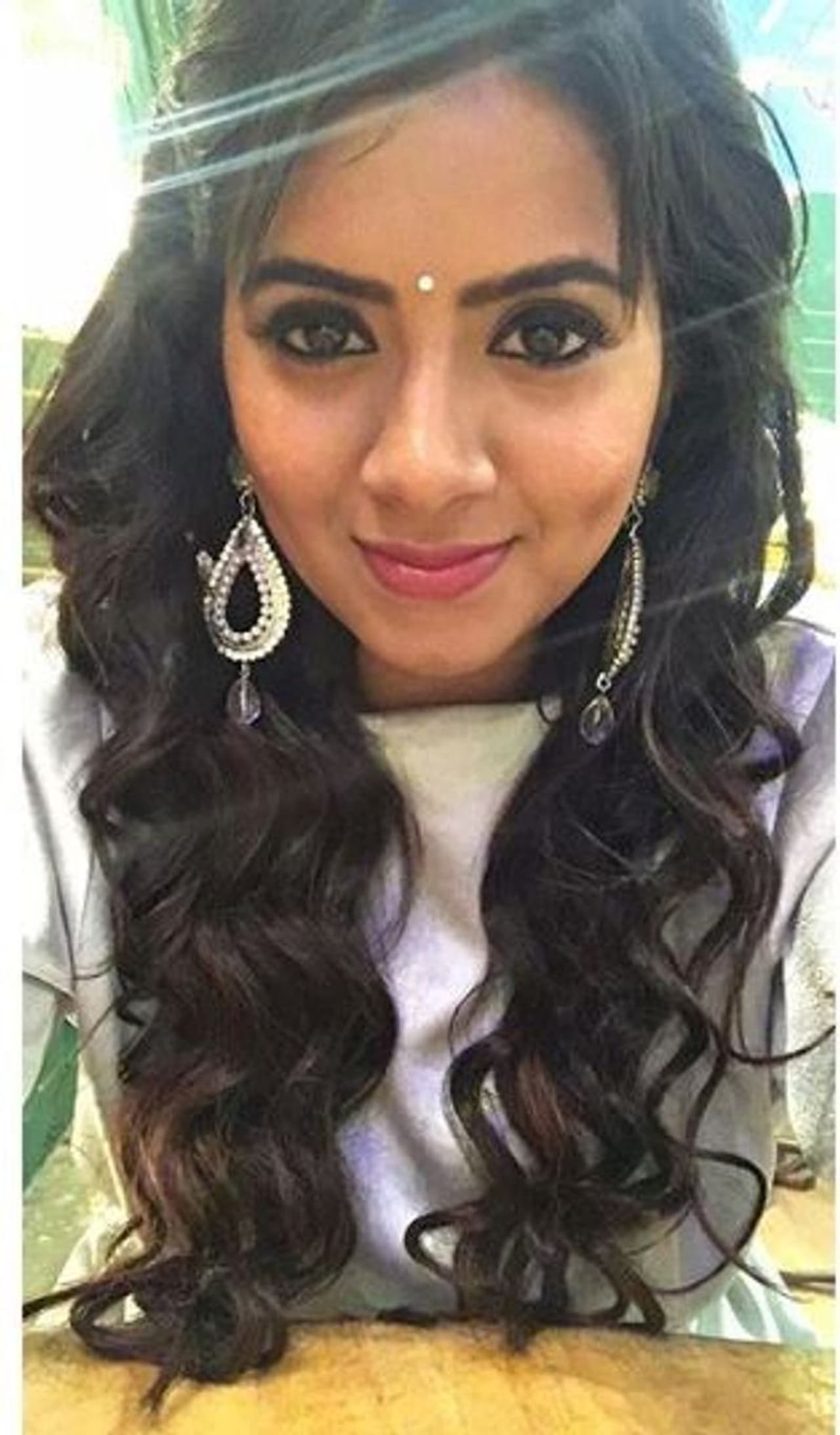 ಕಲರ್ಸ್ ಕನ್ನಡ ವಾಹಿನಿಯ ಪ್ರಸಿದ್ಧ ರಿಯಾಲಿಟಿ ಶೋ ಬಿಗ್ ಬಾಸ್ ಸೀಸನ್ 5 ರಲ್ಲಿ ಲಾಸ್ಯ ವೈಲ್ಡ್ ಕಾರ್ಡ್ ಎಂಟ್ರಿ ಕೊಟ್ಟಿದ್ದರು. ಕಲರ್ಸ್ ಕನ್ನಡ ವಾಹಿನಿಯ ಪ್ರಸಿದ್ಧ ರಿಯಾಲಿಟಿ ಶೋ ಬಿಗ್ ಬಾಸ್ ಸೀಸನ್ 5 ರಲ್ಲಿ ಲಾಸ್ಯ ವೈಲ್ಡ್ ಕಾರ್ಡ್ ಎಂಟ್ರಿ ಕೊಟ್ಟಿದ್ದರು.