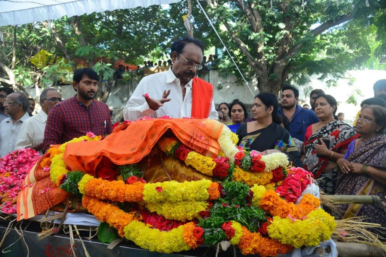 నమ్మశక్యంగా లేదు.. నమ్మశక్యంగా లేదు..