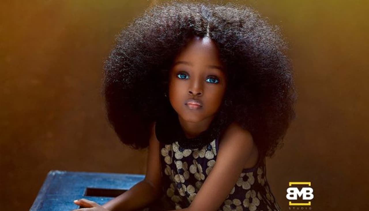 ചുരുണ്ട് നിറഞ്ഞ മുടിയും തുളച്ച് കയറുന്ന നോട്ടവുമായാണ് മോഫെ ബാമുയിവായുടെ ക്യാമറയ്ക്ക് മുന്നില് ജാരെ പോസ് ചെയ്തത്. ചുരുണ്ട് നിറഞ്ഞ മുടിയും തുളച്ച് കയറുന്ന നോട്ടവുമായാണ് മോഫെ ബാമുയിവായുടെ ക്യാമറയ്ക്ക് മുന്നില് ജാരെ പോസ് ചെയ്തത്.