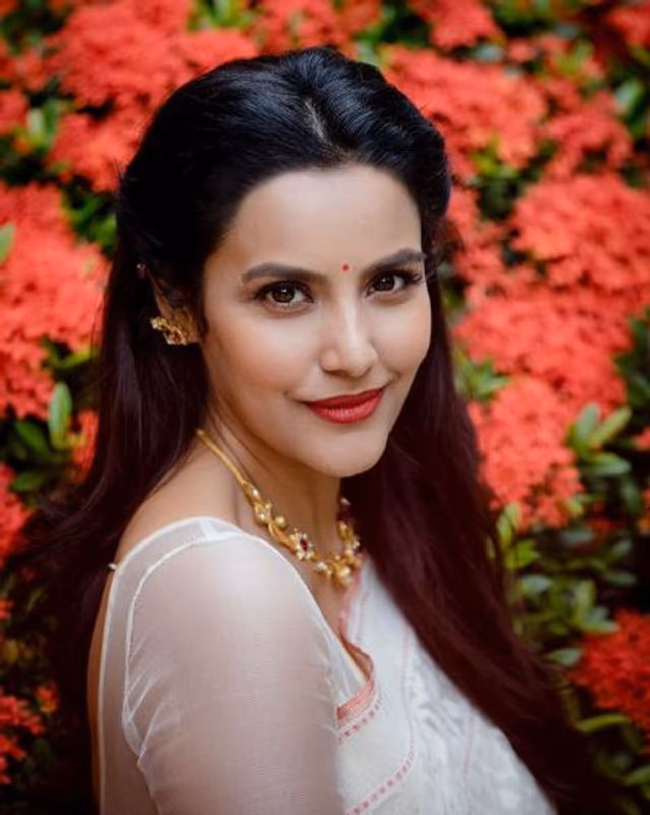 ಪ್ರಿಯಾ ಮೂಲತಃ ಚೆನ್ನೈನಲ್ಲಿ ಹುಟ್ಟಿದವರು.