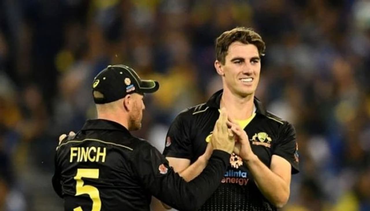 <p>Team India is looking ahead to international resumption, as it is in Australia for a complete tour, comprising of series across formats. Furthermore, this would be Australia's second home series in the ongoing pandemic.</p> <p>Team India is looking ahead to international resumption, as it is in Australia for a complete tour, comprising of series across formats. Furthermore, this would be Australia's second home series in the ongoing pandemic.</p>