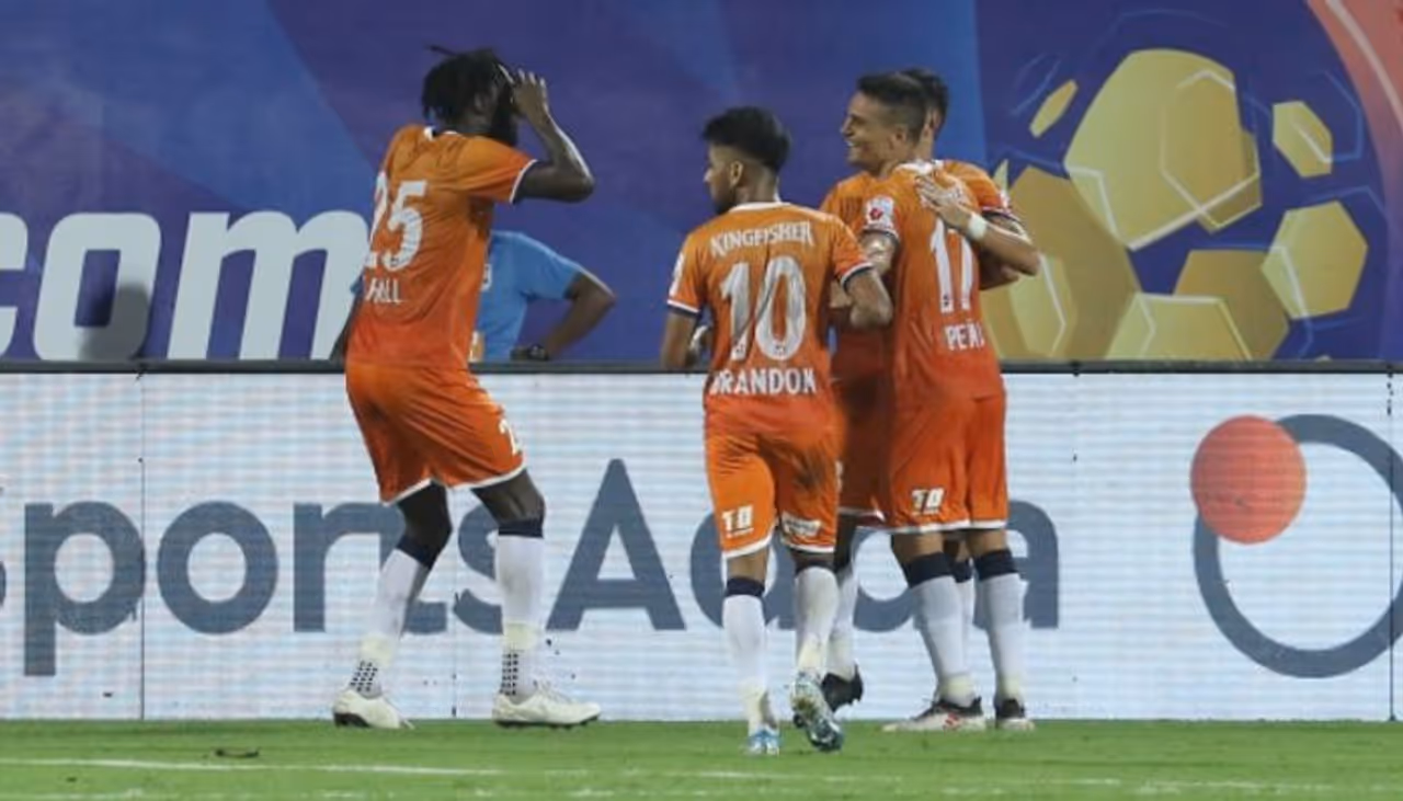 <p>FC Goa came up with a commendable performance to trounce Jamshedpur FC, 3 0, in the Indian Super League (ISL) 2020 21, at the Fatorda Stadium in Bengaluru, on Thursday. The win took Goa up to the third spot, while Jamshedpur stayed at seventh.</p>
