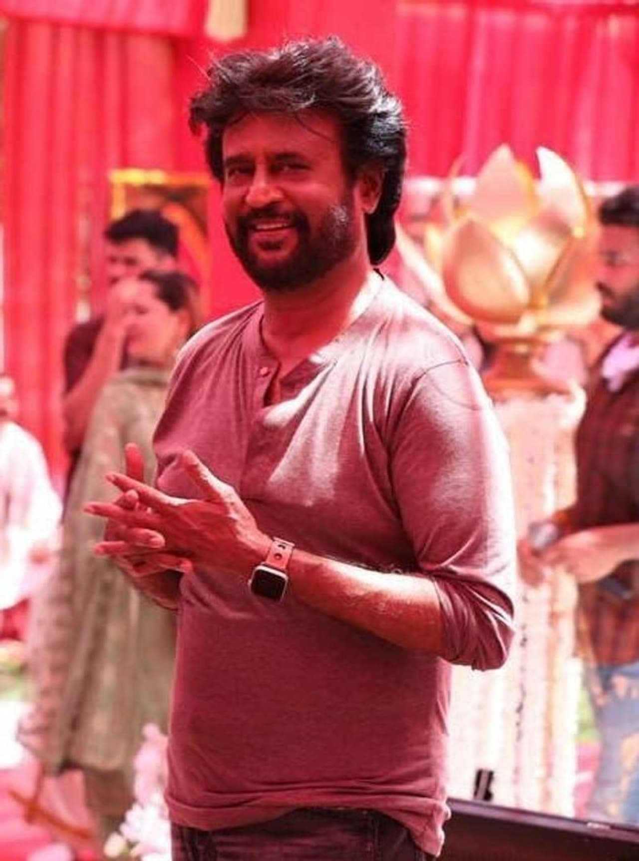 ದರ್ಬಾರ್ ಸಿನಿಮಾ ತಮಿಳು, ತೆಲುಗು, ಮಲಯಾಳಂ ಹಾಗೂ ಹಿಂದಿ ಭಾಷೆಗಳಲ್ಲಿ ತೆರೆ ಕಾಣಲಿದೆ.