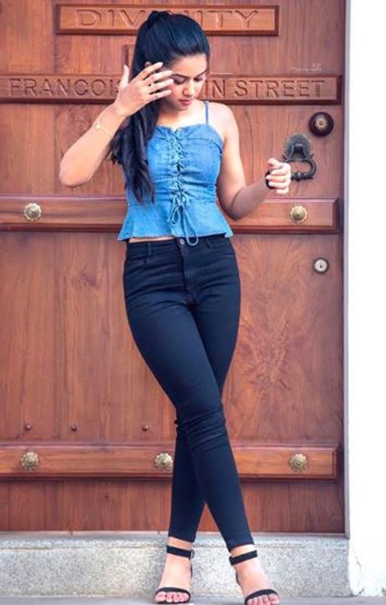 ஸ்டைலிஷ் லுக்