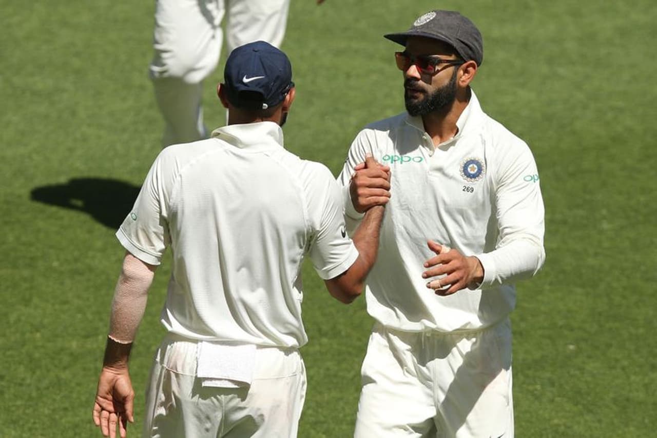 <p>இந்தியா ஆஸ்திரேலியா இடையேயான 4 டெஸ்ட் போட்டிகள் கொண்ட தொடரின் முதல் போட்டியில் ஆஸி., அணி 8 விக்கெட் வித்தியாசத்தில் வெற்றி பெற்ற நிலையில், தோல்வியுடன் இந்த தொடரை தொடங்கிய இந்திய அணி, 2வது போட்டியில் வெற்றி பெறும் முனைப்பில் உள்ளது. ஆனால் கடைசி 3 டெஸ்ட் போட்டிகளிலும் இந்திய அணியின் முக்கியமான 2 வீரர்களான கோலியும் ஷமியும் ஆடவில்லை. இது இந்திய அணிக்கு பெரும் பாதிப்பாக அமையும்.</p> <p>இந்தியா ஆஸ்திரேலியா இடையேயான 4 டெஸ்ட் போட்டிகள் கொண்ட தொடரின் முதல் போட்டியில் ஆஸி., அணி 8 விக்கெட் வித்தியாசத்தில் வெற்றி பெற்ற நிலையில், தோல்வியுடன் இந்த தொடரை தொடங்கிய இந்திய அணி, 2வது போட்டியில் வெற்றி பெறும் முனைப்பில் உள்ளது. ஆனால் கடைசி 3 டெஸ்ட் போட்டிகளிலும் இந்திய அணியின் முக்கியமான 2 வீரர்களான கோலியும் ஷமியும் ஆடவில்லை. இது இந்திய அணிக்கு பெரும் பாதிப்பாக அமையும்.</p>