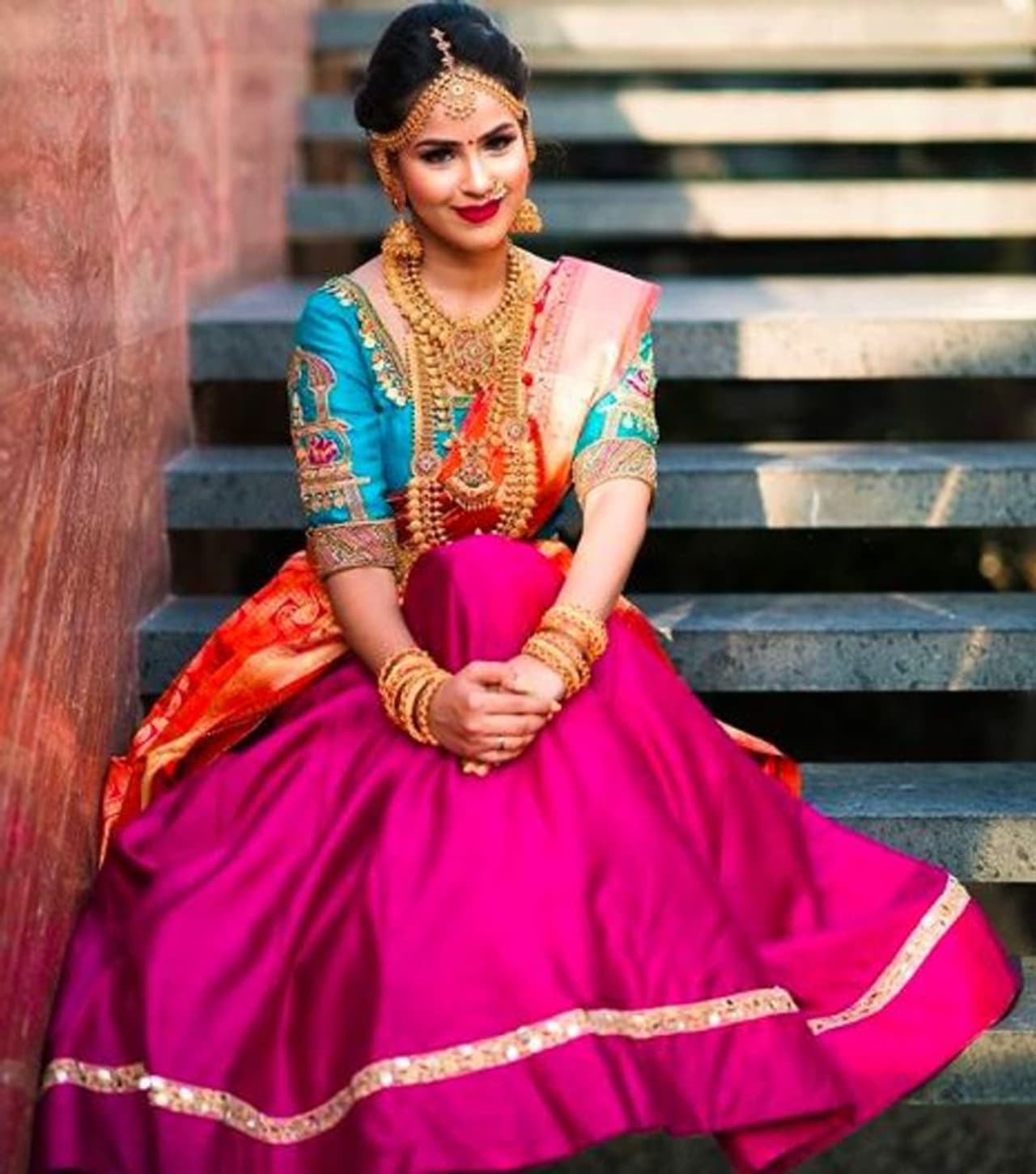 அழகில் சுண்டி இழுக்கும் ஸ்வீட்டி அழகில் சுண்டி இழுக்கும் ஸ்வீட்டி