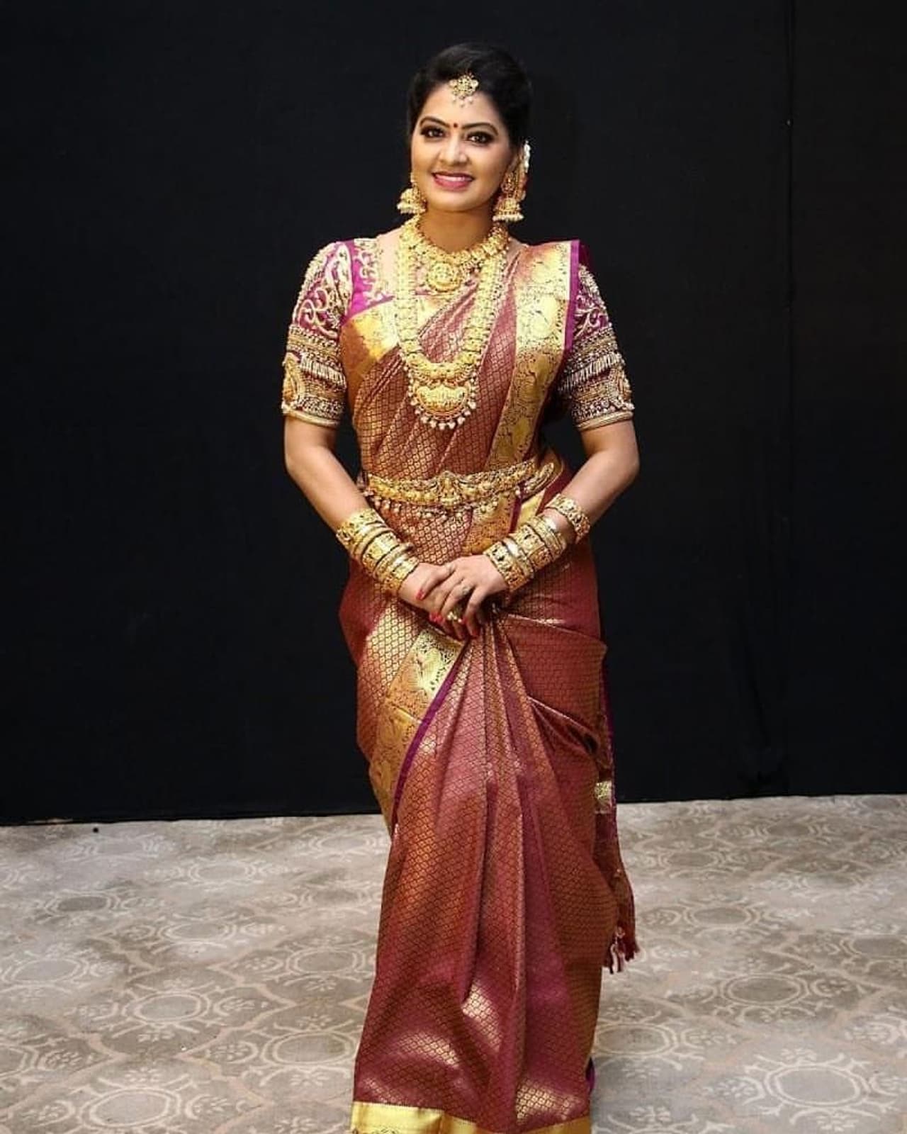 சொக்க வைக்கும் அழகிற்கு சொந்தக்காரி சொக்க வைக்கும் அழகிற்கு சொந்தக்காரி