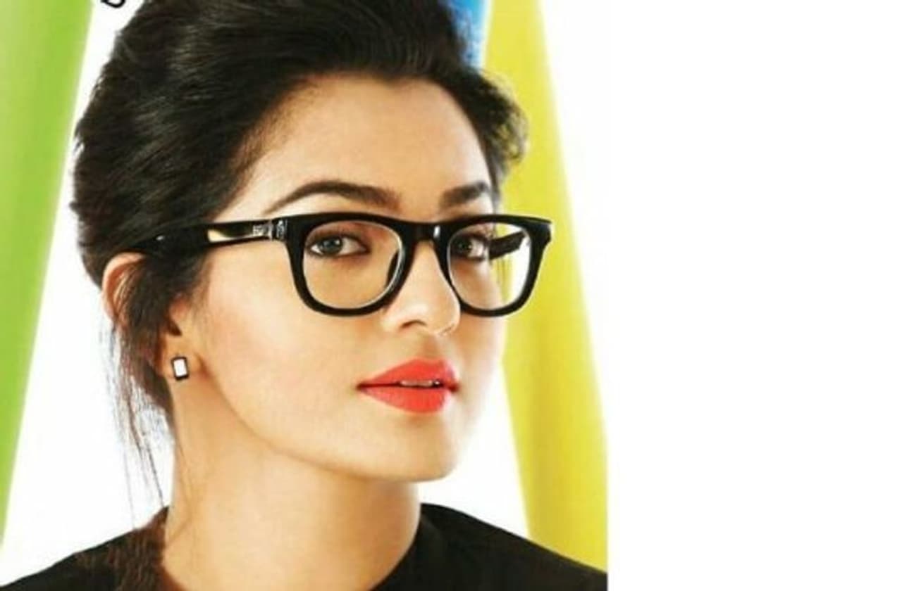 ಪಾರ್ವತಿ ಮೆನನ್ ಮೂಲತಃ ಮಲಯಾಳಂ ನಟಿ. ತಮಿಳು, ಕನ್ನಡ ಹಾಗೂ ಹಿಂದಿ ಸಿನಿಮಾಗಳಲ್ಲಿ ನಟಿಸಿದ್ದಾರೆ. ಪಾರ್ವತಿ ಮೆನನ್ ಮೂಲತಃ ಮಲಯಾಳಂ ನಟಿ. ತಮಿಳು, ಕನ್ನಡ ಹಾಗೂ ಹಿಂದಿ ಸಿನಿಮಾಗಳಲ್ಲಿ ನಟಿಸಿದ್ದಾರೆ.