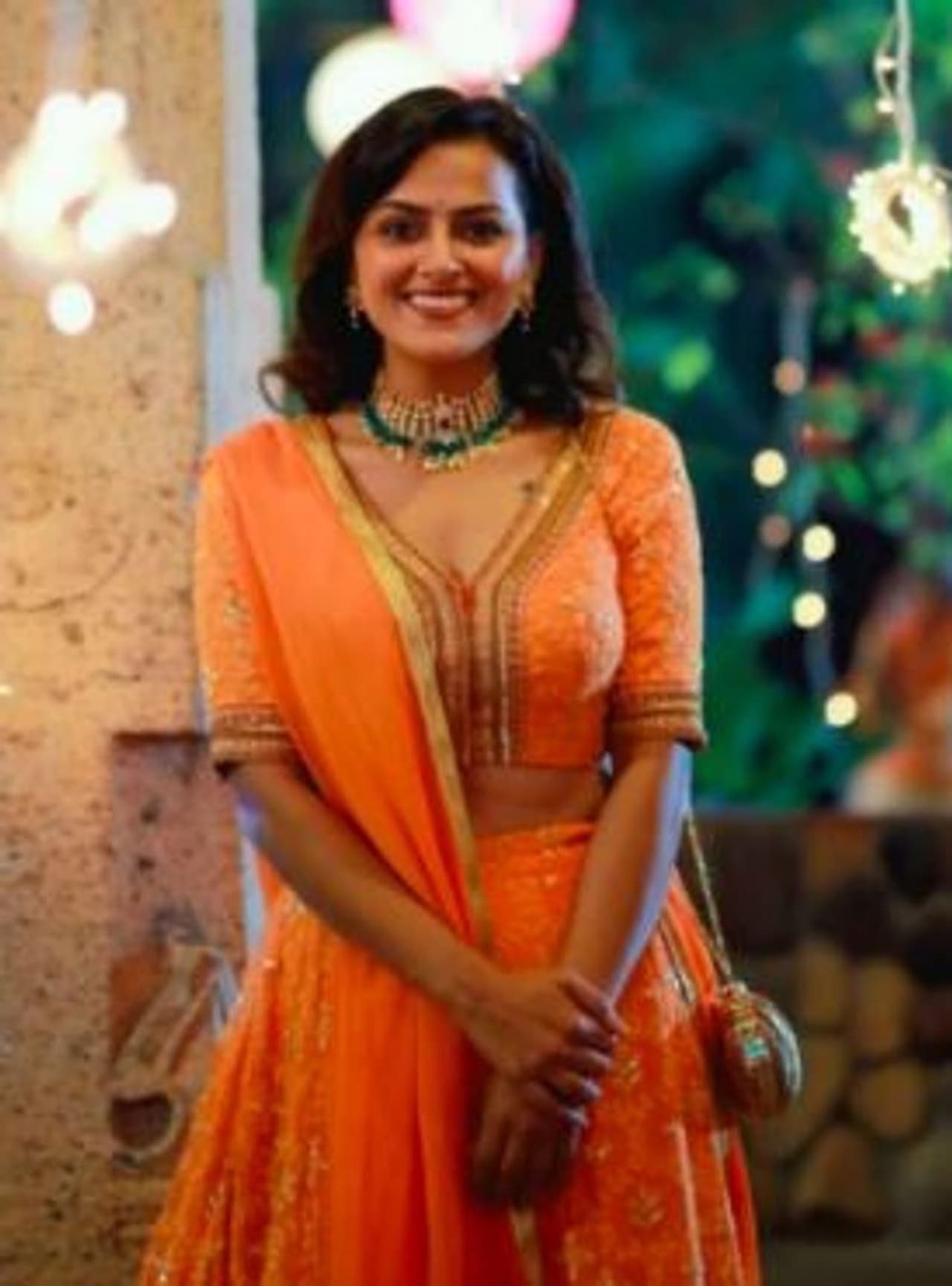 ஹோமேலி லுக்கில் ஷ்ரத்தா ஸ்ரீநாத் ஹோமேலி லுக்கில் ஷ்ரத்தா ஸ்ரீநாத்