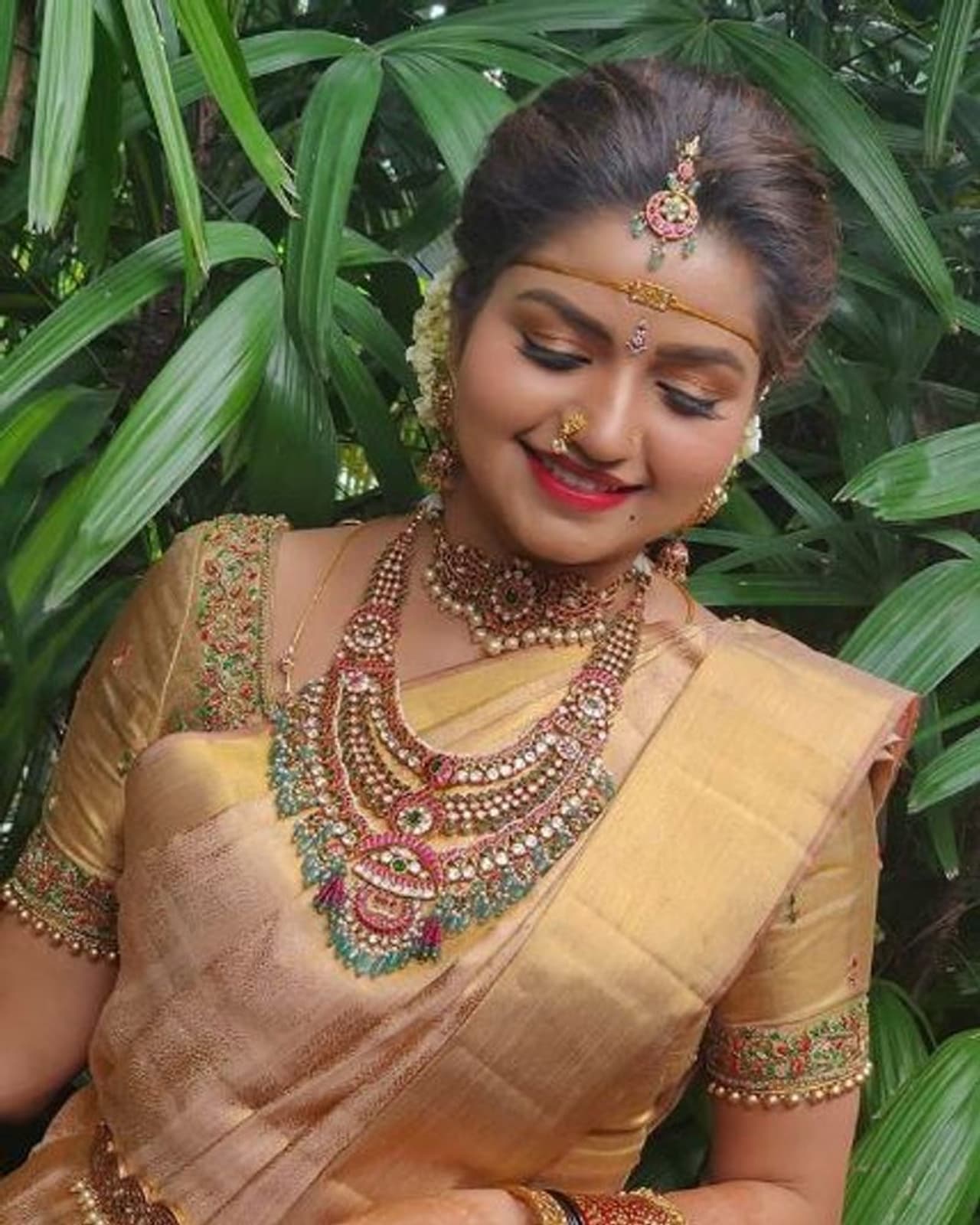 ಬೆಂಗಳೂರಿನ ತಾಜ್ ಹೋಟೆಲ್‌ನಲ್ಲಿ ಅದ್ಧೂರಿಯಾಗಿ ಮದುವೆ ಕಾರ್ಯಕ್ರಮ ನಡೆಯಿತು.