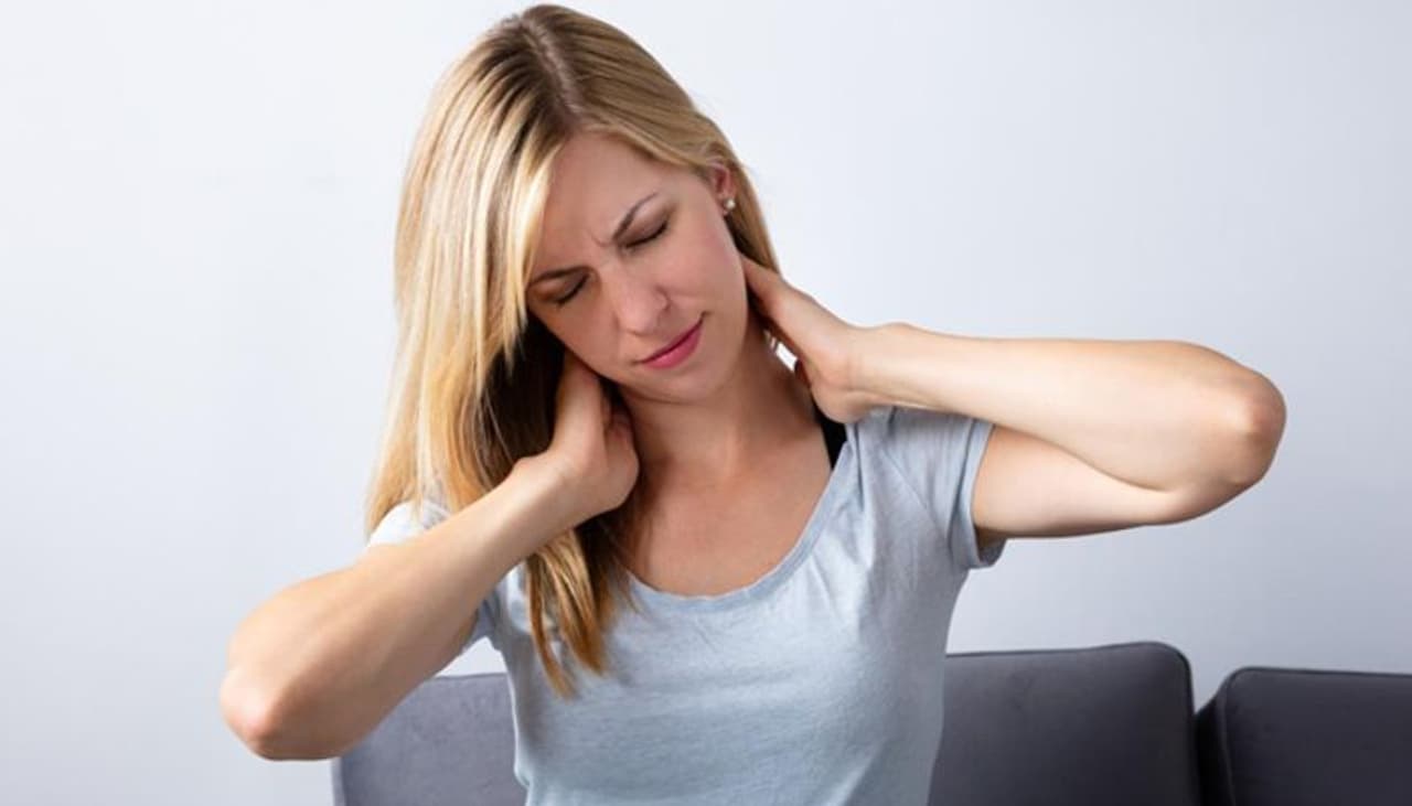 Best Oils For Neck Pain In Tamil