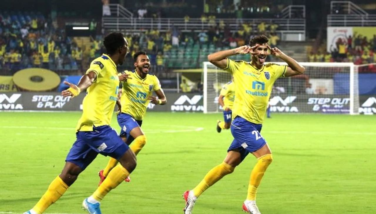 <p>Kerala Blasters FC's woeful run in the Indian Super League (ISL) 2020 21 continued, as it settled for a frustrating draw to SC East Bengal, at the Tilak Maidan in Goa, on Friday. The draw made no changes to the two sides' positions, who stayed on tenth and ninth, respectively.</p> <p>Kerala Blasters FC's woeful run in the Indian Super League (ISL) 2020 21 continued, as it settled for a frustrating draw to SC East Bengal, at the Tilak Maidan in Goa, on Friday. The draw made no changes to the two sides' positions, who stayed on tenth and ninth, respectively.</p>