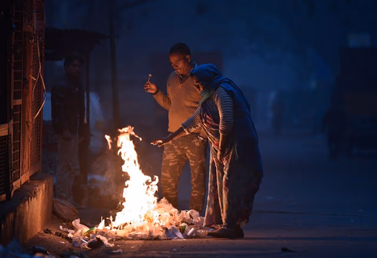 हाहाकार! पाऊस संपताच राज्यात थंडीची 'सुनामी'
