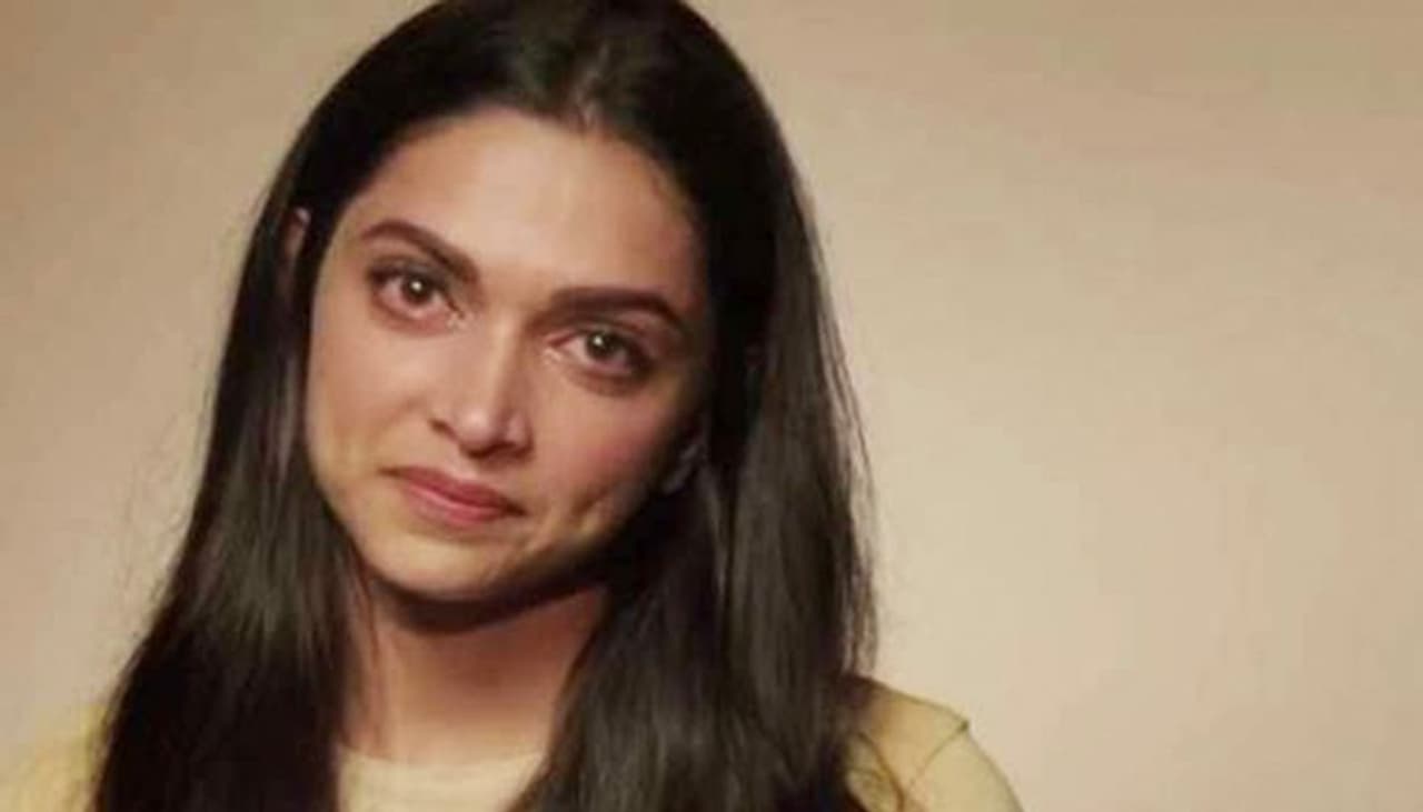 Face depression: Removing the notion that links only heartbreak to depression, Deepika has spoken openly about depression, giving insight and proving to be an inspiration to many people who find themselves in a similar state. Face depression: Removing the notion that links only heartbreak to depression, Deepika has spoken openly about depression, giving insight and proving to be an inspiration to many people who find themselves in a similar state.