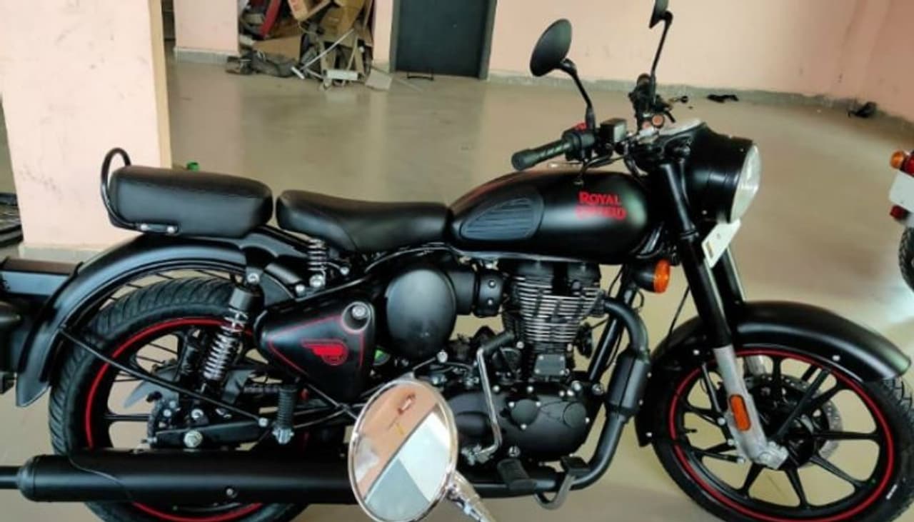 న్యూఢిల్లీ: భారతీయ ఆటోమొబైల్ సంస్థలు కర్బన ఉద్గారాల నియంత్రణ దిశ బాట పట్టాయి. వాటిలో రాయల్ ఎన్‌ఫీల్డ్, మారుతి, ఫోర్డ్ తదితర సంస్థలు నిలిచాయి. రాయల్ ఎన్‌ఫీల్డ్ తన హిమాలయన్, మారుతి సుజుకి సెలిరియో, ఫోర్డ్ ఎకో స్పోర్ట్ కార్లను బీఎస్ 6 ప్రమాణాలతో విపణిలో ప్రవేశపెట్టాయి.