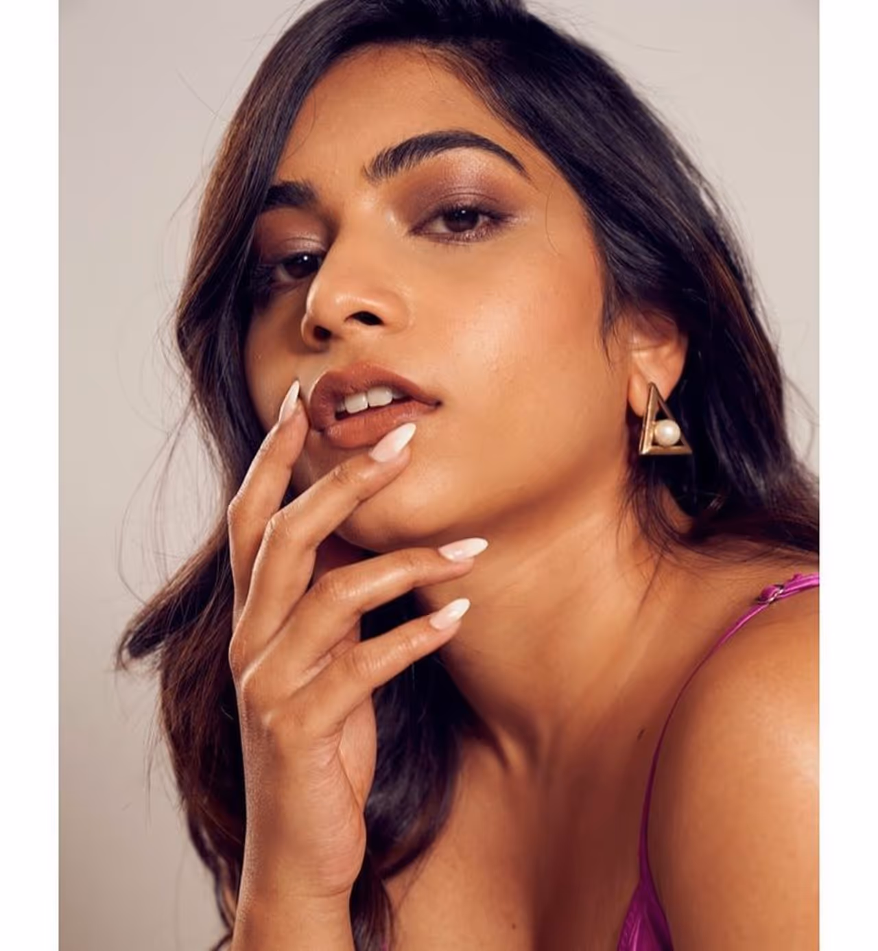 (Courtesy: Instagram) పునర్నవి బిగ్ బాస్ 3 ఆరంభం నుంచే తన ప్రత్యేకమైన ఆటిట్యూడ్ తో అందరిని ఆకర్షించింది. (Courtesy: Instagram) పునర్నవి బిగ్ బాస్ 3 ఆరంభం నుంచే తన ప్రత్యేకమైన ఆటిట్యూడ్ తో అందరిని ఆకర్షించింది.