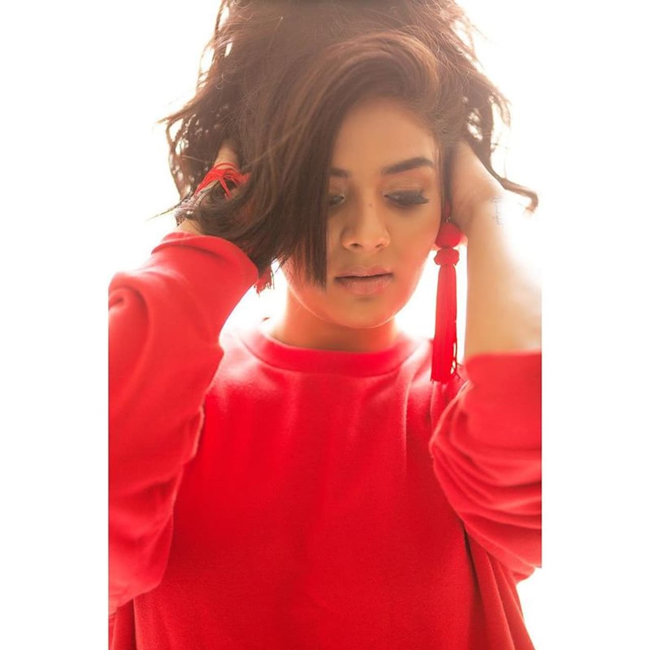 శ్రీ ముఖి మరోసారి సోషల్ మీడియాలో హాట్ టాపిక్ గా మారింది.