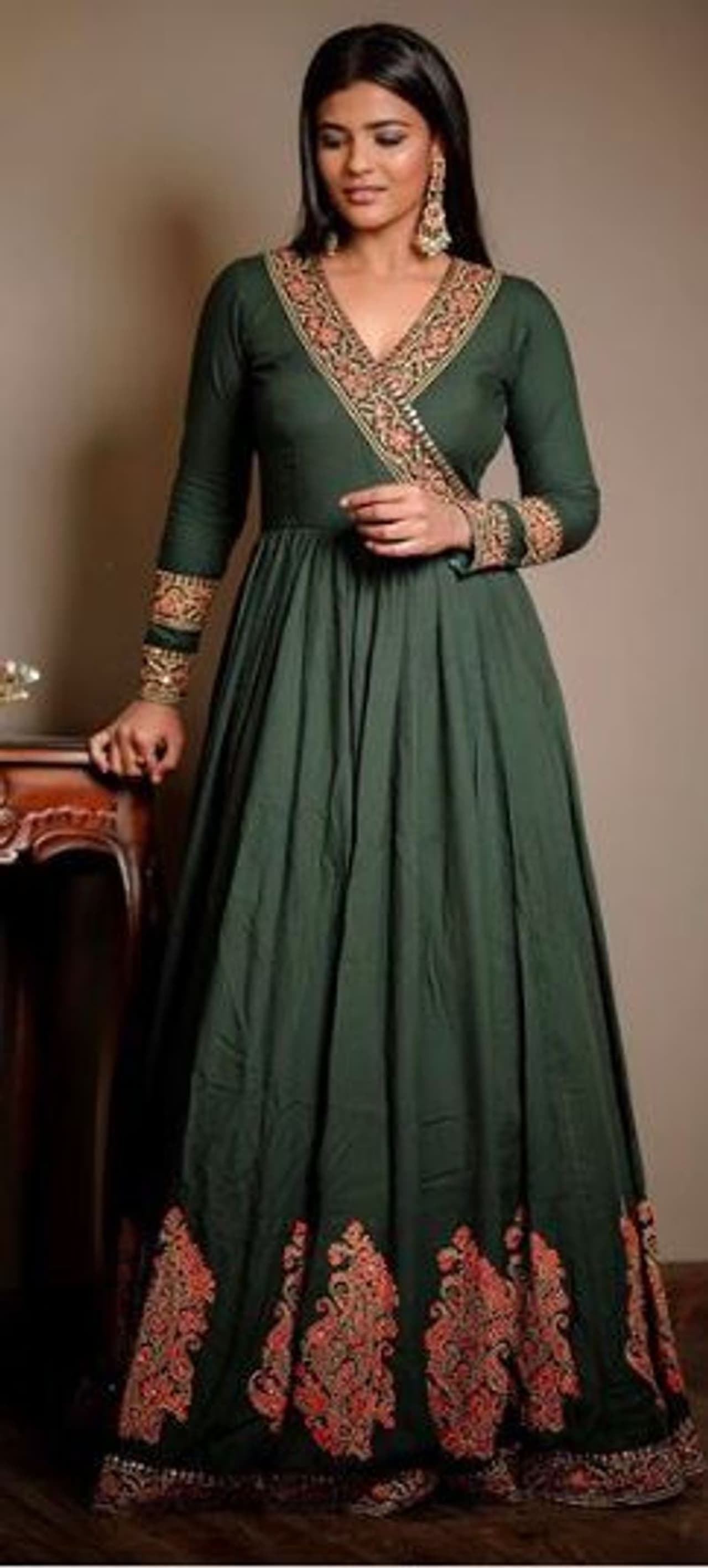 அழகு தேவதையாய் மின்னும் ஐஸ்வர்யா ராஜேஷ் அழகு தேவதையாய் மின்னும் ஐஸ்வர்யா ராஜேஷ்