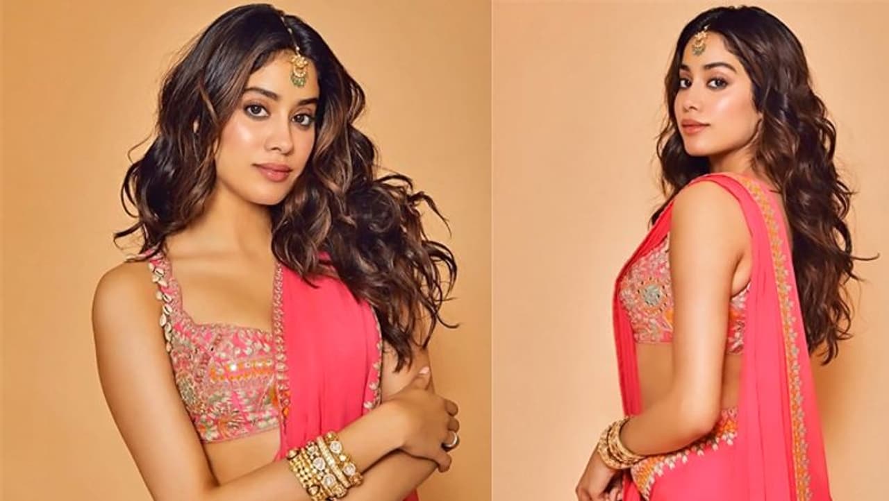 <p>ತುಂಬಾ ತಿಳಿ ಗುಲಾಬಿ ಬಣ್ಣದ ಉಡುಗೆ ನಿಮಗೆ ಅತಿಯಾದ, ರೋಮ್ಯಾಂಟಿಕ್ ಲುಕ್ ನೀಡುತ್ತದೆ, ಆದ್ದರಿಂದ ಈ ಉಡುಗೆ ಡೇಟಿಂಗ್ಗೆ ಸೂಕ್ತವಾಗಿರುತ್ತದೆ! </p> <p>ತುಂಬಾ ತಿಳಿ ಗುಲಾಬಿ ಬಣ್ಣದ ಉಡುಗೆ ನಿಮಗೆ ಅತಿಯಾದ, ರೋಮ್ಯಾಂಟಿಕ್ ಲುಕ್ ನೀಡುತ್ತದೆ, ಆದ್ದರಿಂದ ಈ ಉಡುಗೆ ಡೇಟಿಂಗ್ಗೆ ಸೂಕ್ತವಾಗಿರುತ್ತದೆ! </p>