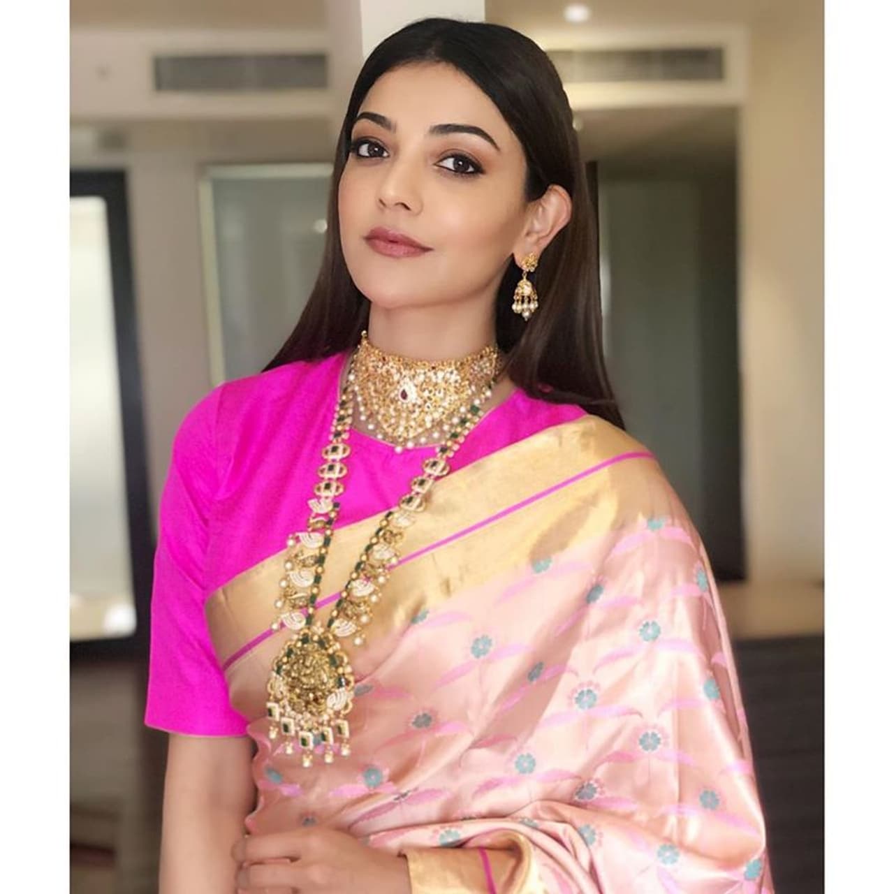 (Courtesy: Instagram)కాజల్ కు ఇటీవల సరిగా కలసి రావడం లేదు. కాజల్ నటించిన చిత్రాలు సీత, గత ఏడాది నటించిన కవచం, ఎమ్మెల్యే చిత్రాలు నిరాశపరిచాయి. (Courtesy: Instagram)కాజల్ కు ఇటీవల సరిగా కలసి రావడం లేదు. కాజల్ నటించిన చిత్రాలు సీత, గత ఏడాది నటించిన కవచం, ఎమ్మెల్యే చిత్రాలు నిరాశపరిచాయి.