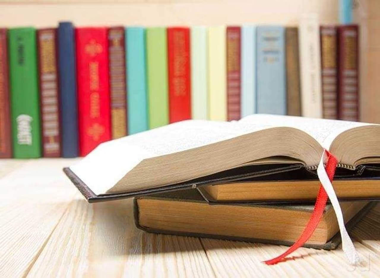 A 26 year old Bihari woman has proved language is no barrier as she emerged the topper in a literacy examination conducted in Kerala for migrant labourers. Romiya Kathur, hailing from a nondescript village in Bihar, scored the first rank with full 100 marks in the examination held by the Kerala State Literacy Mission Authority recently. A 26 year old Bihari woman has proved language is no barrier as she emerged the topper in a literacy examination conducted in Kerala for migrant labourers. Romiya Kathur, hailing from a nondescript village in Bihar, scored the first rank with full 100 marks in the examination held by the Kerala State Literacy Mission Authority recently.