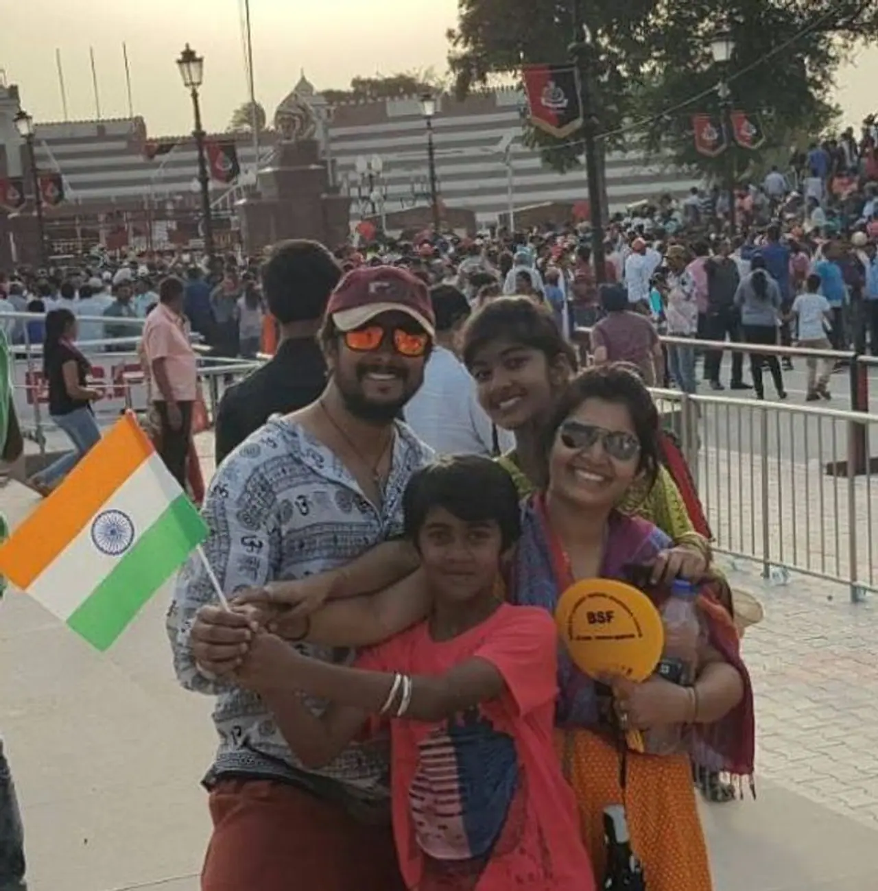 ಪ್ರೇಮ್‌ ಕುಮಾರ್‌ ತಂದೆ power Loom ನೇಕಾರ.