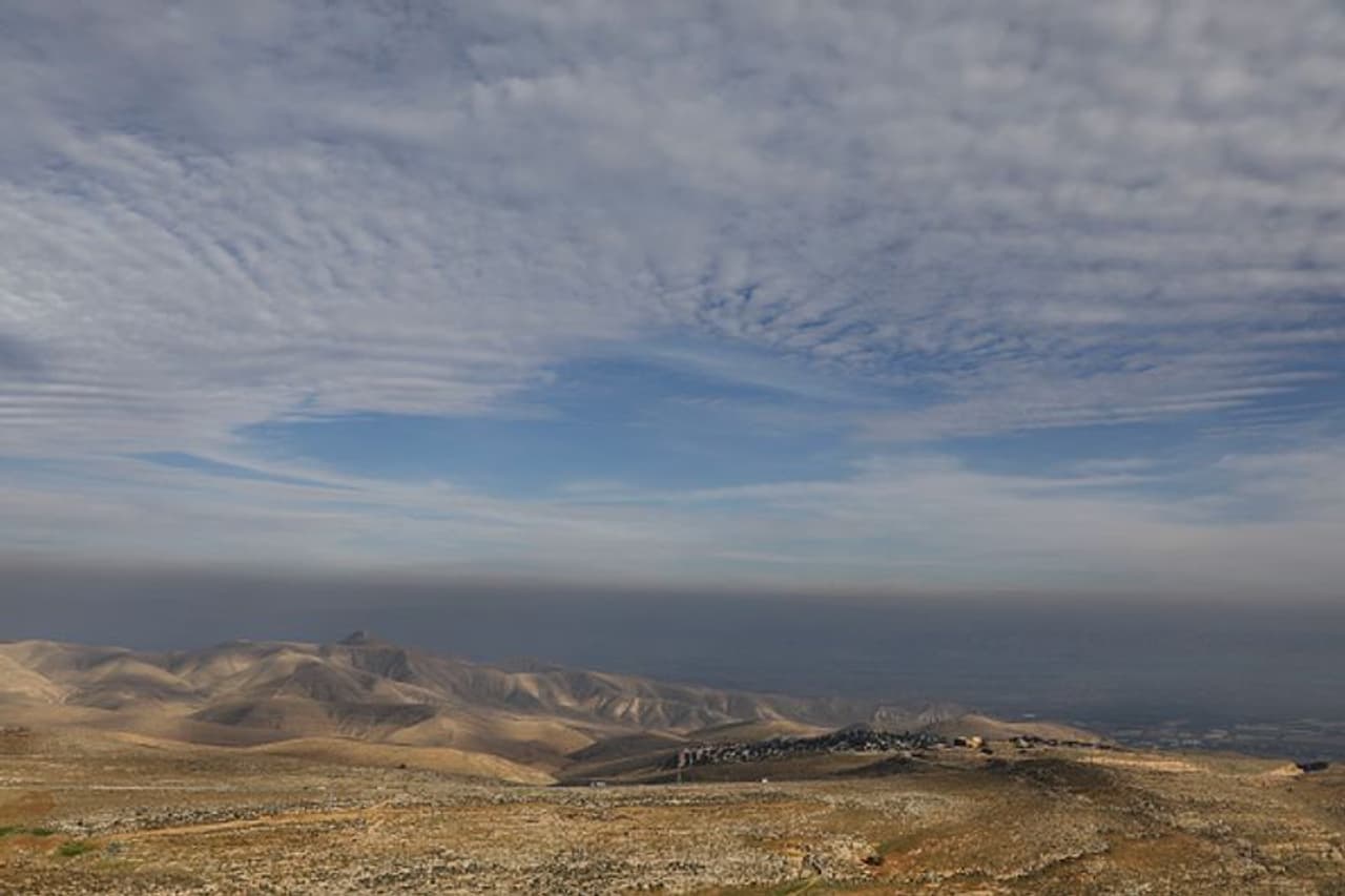പാലസ്തീൻ ഇസ്രായേൽ സമാധാന പദ്ധതി പ്രഖ്യാപിച്ച് അമേരിക്കൻ പ്രസിഡന്റ് ഡോണാൾഡ് ട്രംപ്. പാലസ്തീൻ ഇസ്രായേൽ സമാധാന പദ്ധതി പ്രഖ്യാപിച്ച് അമേരിക്കൻ പ്രസിഡന്റ് ഡോണാൾഡ് ട്രംപ്.