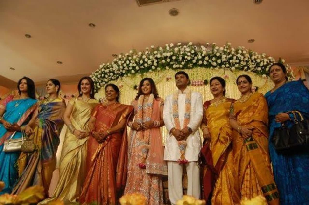 நடிகை மீனா திருமண புகைப்பட தொகுப்பு நடிகை மீனா திருமண புகைப்பட தொகுப்பு