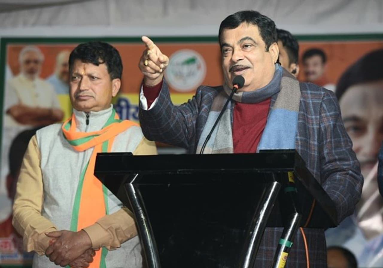 Centre provides Rs 55,000 crore to check air pollution: Senior BJP leader Nitin Gadkari said that the central government has provided Rs 55,000 crore to deal with air pollution. He also said that the Eastern Peripheral expressway has reduced traffic and air pollution in the national capital.
