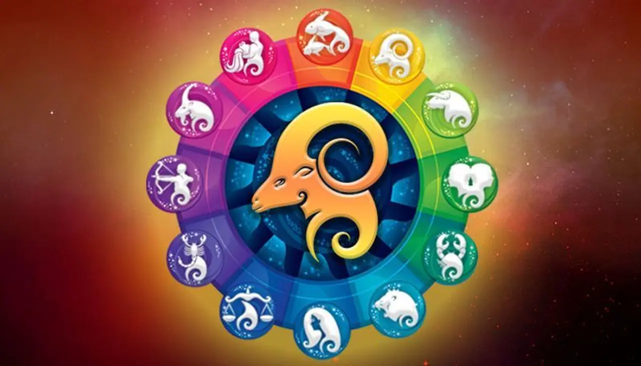 మేషరాశి: ఈ నెలలో ఆర్ధిక పరమైన ఒప్పందాలలో సమస్యలుంటాయి జాగ్రత్తలు వహించాలి.అధిక ధనవ్యయాలుంటాయి. వాడి వేడి మాట తీరు వలన వ్యక్తిత్వానికి దెబ్బ తగులుతాయి. గృహ మార్పులకై అన్వేషణ చేస్తారు. వ్యక్తీ గత విమర్శలు మితి మీరుతాయి. రహస్యమైన చర్యలు, సాహసంతో కూడుకున్న పనులకు దూరంగా ఉండాలి. ప్రతి విషయంలో సమయస్పూర్తి, సంయమనం ఎంతాగానో అవసరం. ముఖ్య నిర్ణయాలను ఆలస్యం చేస్తారు.ఫైనాన్స్ విషయంలో జాగ్రత్తలు పాటించండి. కాకులకు బెల్లంతో చేసిన రొట్టె ముక్కలను వేయండి గ్రహ బాధలు తొలగుతాయి.