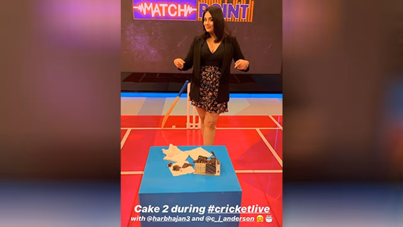 ಸ್ಟಾರ್ ಸ್ಪೋರ್ಟ್ಸ್ ವಾಹಿನಿಯಲ್ಲಿ ನಿರೂಪಕಿಯಾಗಿರುವ ಮಯಾಂತಿ ಲ್ಯಾಂಗರ್ ಸ್ಟಾರ್ ಸ್ಪೋರ್ಟ್ಸ್ ವಾಹಿನಿಯಲ್ಲಿ ನಿರೂಪಕಿಯಾಗಿರುವ ಮಯಾಂತಿ ಲ್ಯಾಂಗರ್