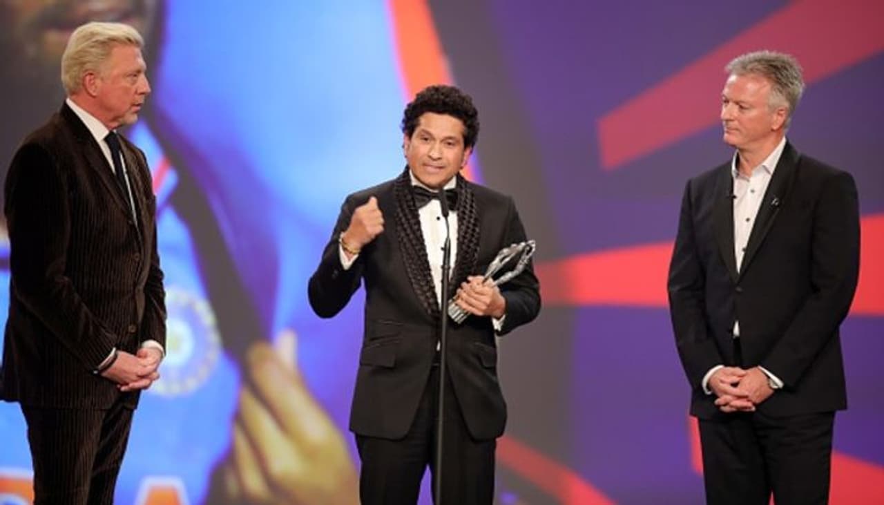 ಕೊರೋನಾ ವೈರಸ್ ವಿರುದ್ಧದ ಹೋರಾಟದಲ್ಲಿ ಸಕ್ರಿಯಾವಾಗಿ ತೊಡಗಿಸಿಕೊಂಡಿರುವ ಸಚಿನ್ ತೆಂಡುಲ್ಕರ್ ಕೊರೋನಾ ವೈರಸ್ ವಿರುದ್ಧದ ಹೋರಾಟದಲ್ಲಿ ಸಕ್ರಿಯಾವಾಗಿ ತೊಡಗಿಸಿಕೊಂಡಿರುವ ಸಚಿನ್ ತೆಂಡುಲ್ಕರ್